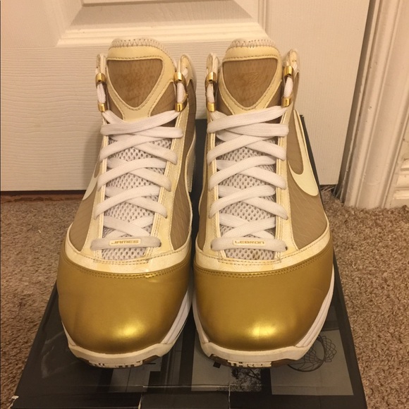 nike lebron 7 Beige
